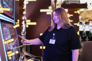 Alumin in front of a game machine