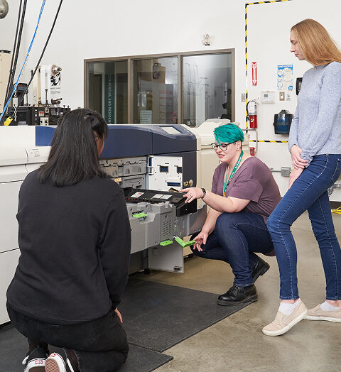 Loading a printer in the MITT Graphics and Print program